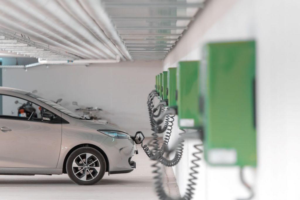 Wallbe Ladeboxen in Tiefgarage, verwaltet mit eCarUp Backend